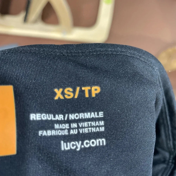 Lucy Leggings for Yoga or Pilates White and Black Waves Print Size XS GUC - Picture 4 of 7